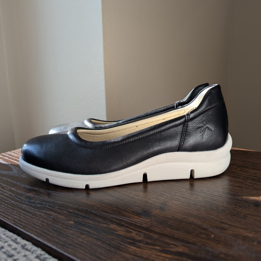 Dromedaris Vanessa Black Leather White Sole Slip-on Wedge Shoes
